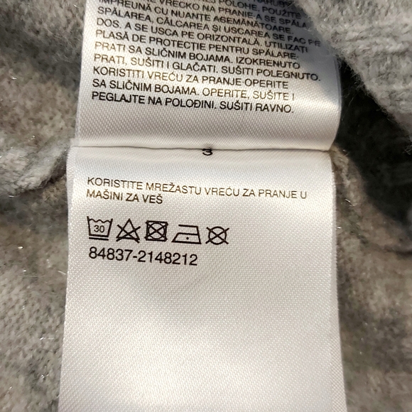 Cardigan - Picture 7 of 9